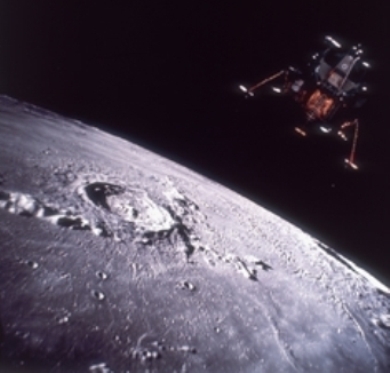 The Apollo Lunar Module known as the Eagle descends onto the surface of the moon during the Apollo 11 mission, 20th July 1969. (Photo by Space Frontiers/Hulton Archive/Getty Images)